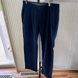 UNDER ARMOUR MEN’S NAVY GOLF PANTS